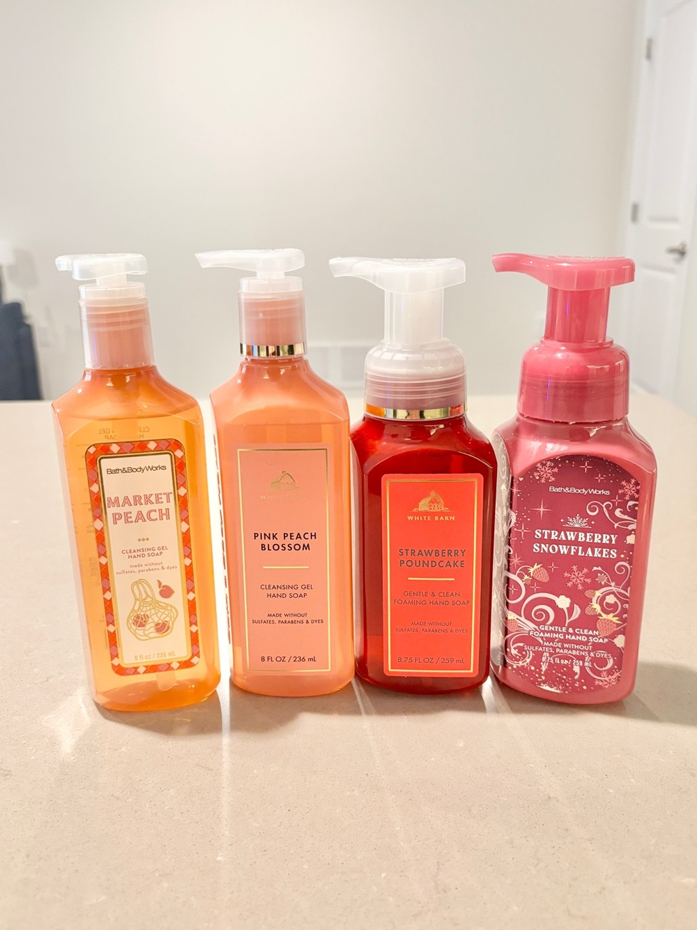 Bath & Body Works Hand Soap Lot of 4 Peach Strawberry White Barn BBW